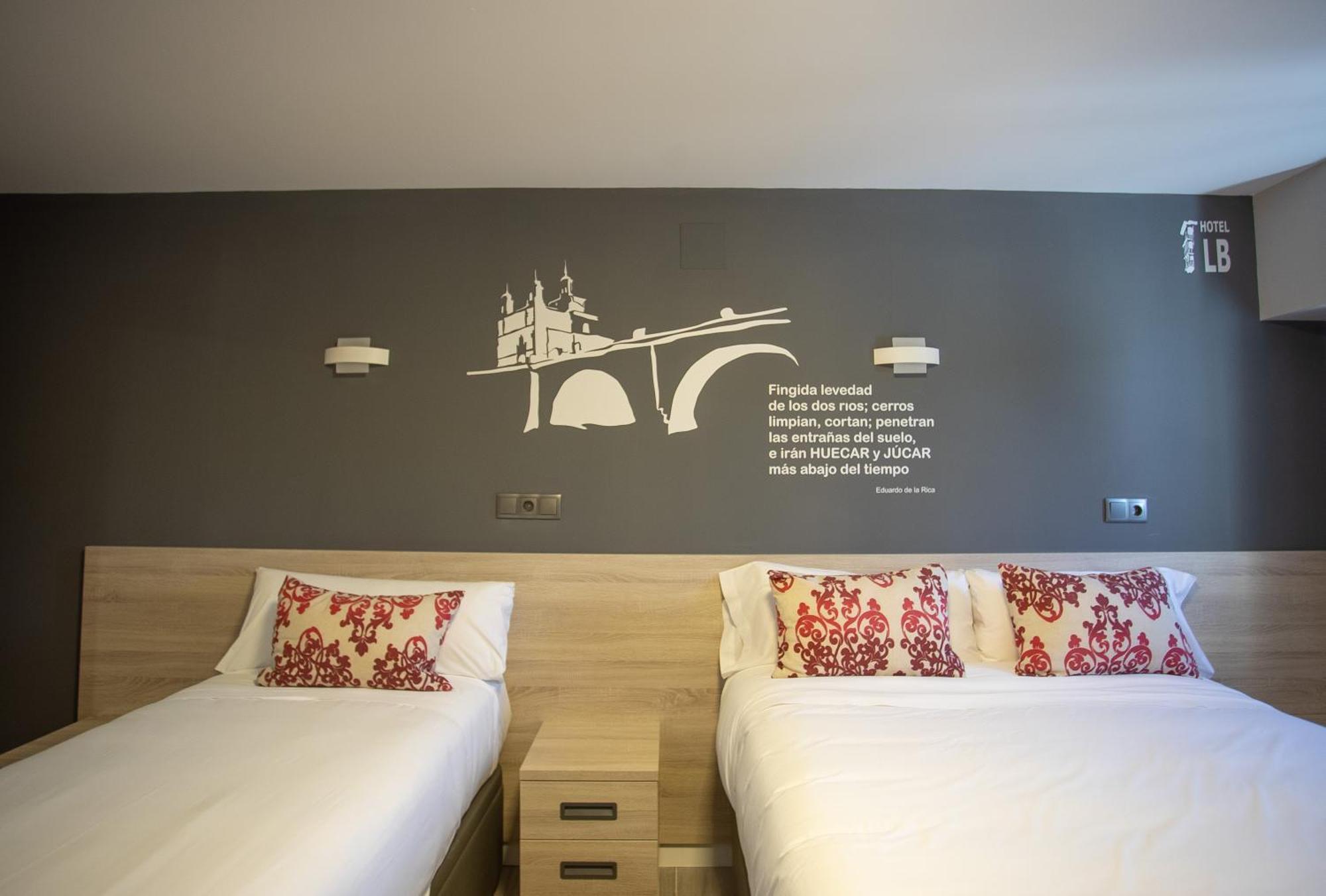 Hotel Lb Villa De Cuenca Cuenca  Ngoại thất bức ảnh