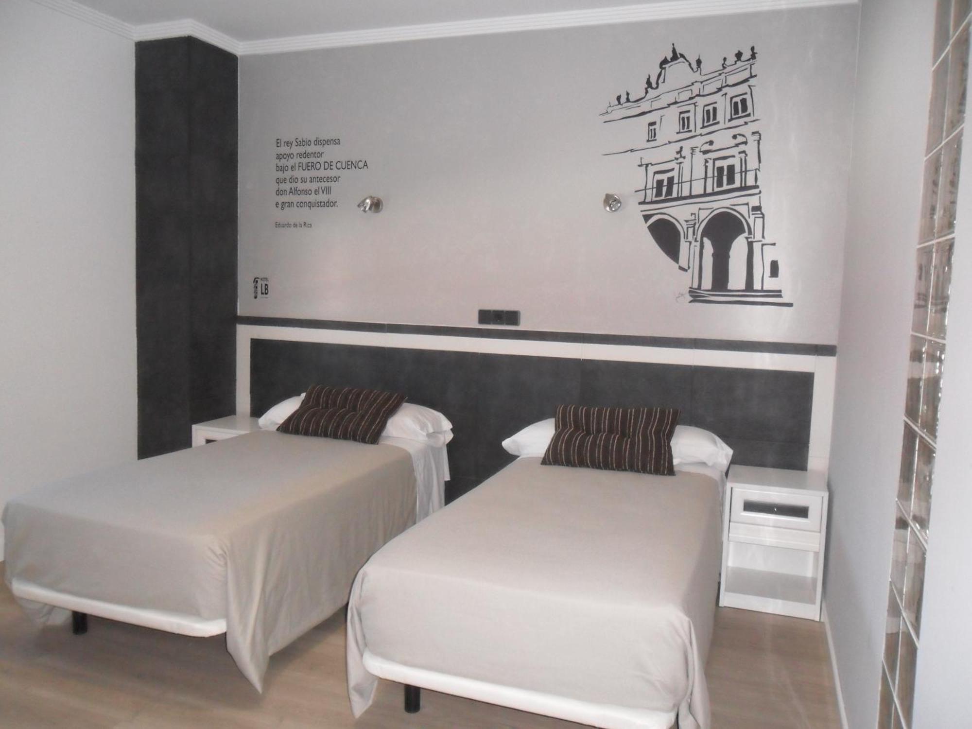 Hotel Lb Villa De Cuenca Cuenca  Ngoại thất bức ảnh