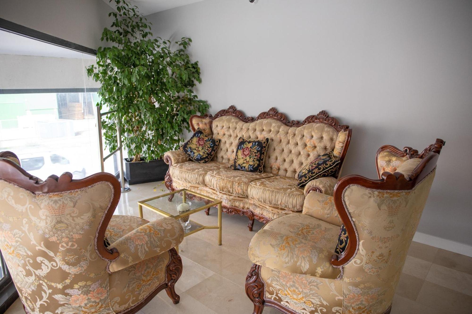 Hotel Lb Villa De Cuenca Cuenca  Ngoại thất bức ảnh