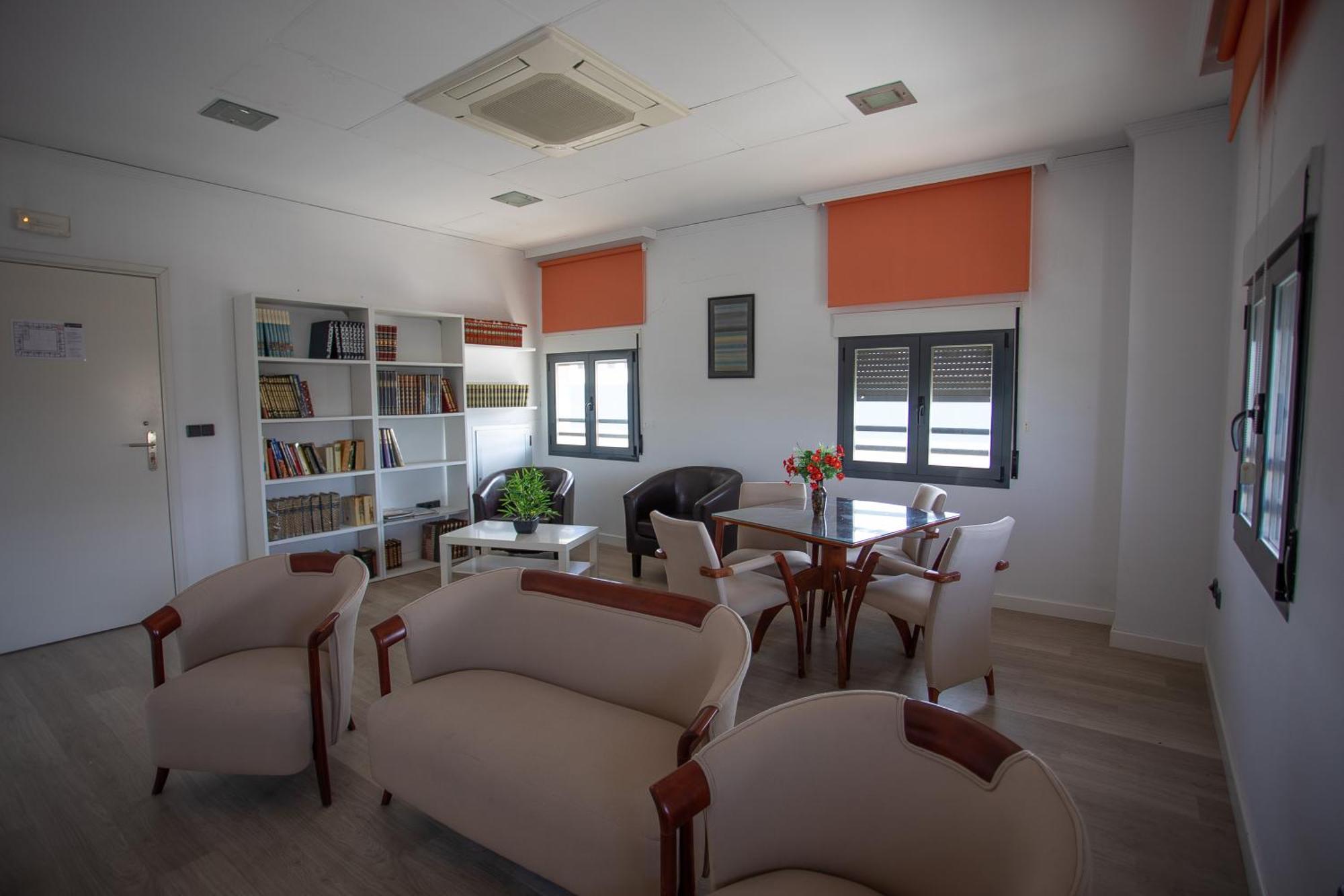 Hotel Lb Villa De Cuenca Cuenca  Ngoại thất bức ảnh