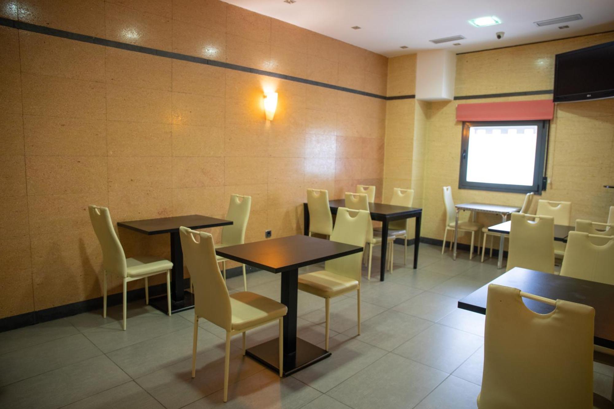 Hotel Lb Villa De Cuenca Cuenca  Ngoại thất bức ảnh