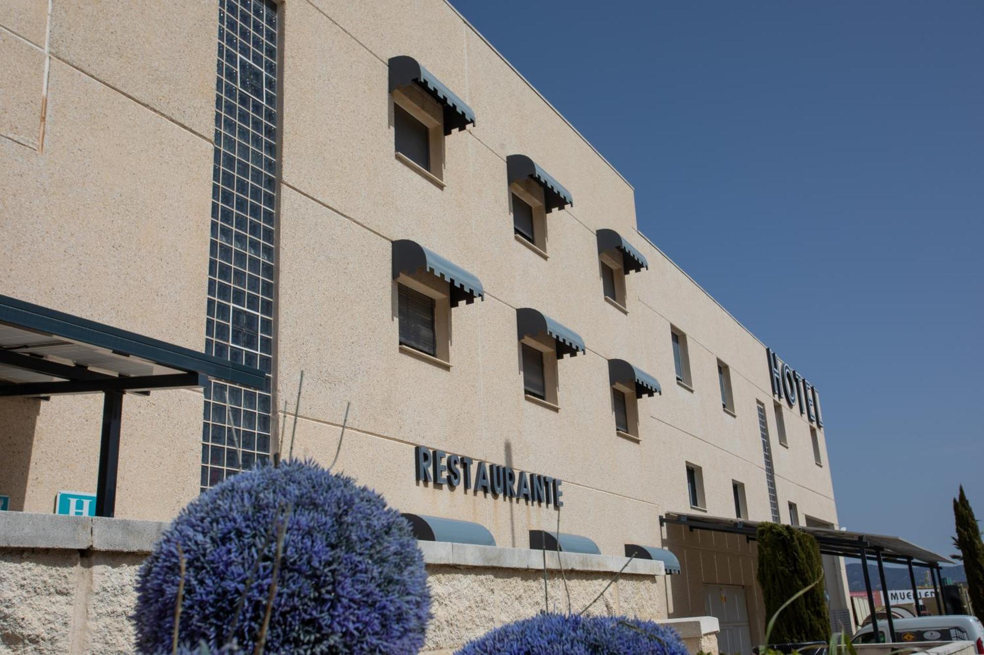 Hotel Lb Villa De Cuenca Cuenca  Ngoại thất bức ảnh